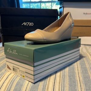 Abella True Comfort Wedge Pump
